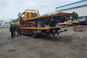 月坛同城汽车补胎